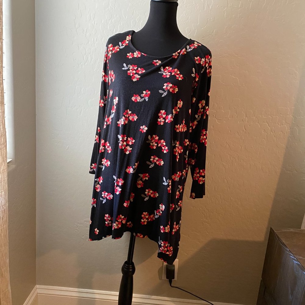 Alfani Babydoll top with sheer tail. Plus size 2X